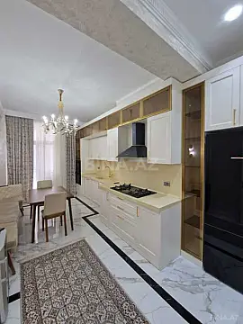 Satılır 3 otaqlı mənzil 143 m²