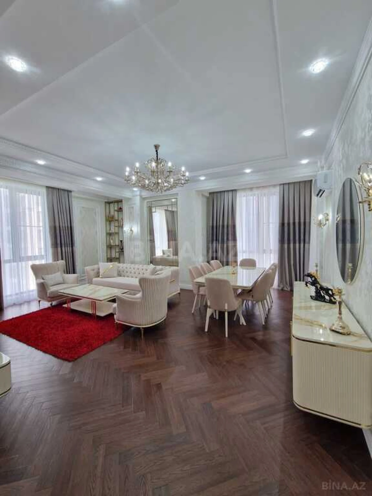 Satılır 3 otaqlı mənzil 143 m²