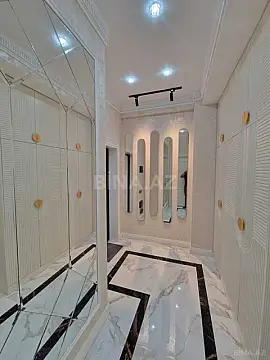 Satılır 3 otaqlı mənzil 143 m²