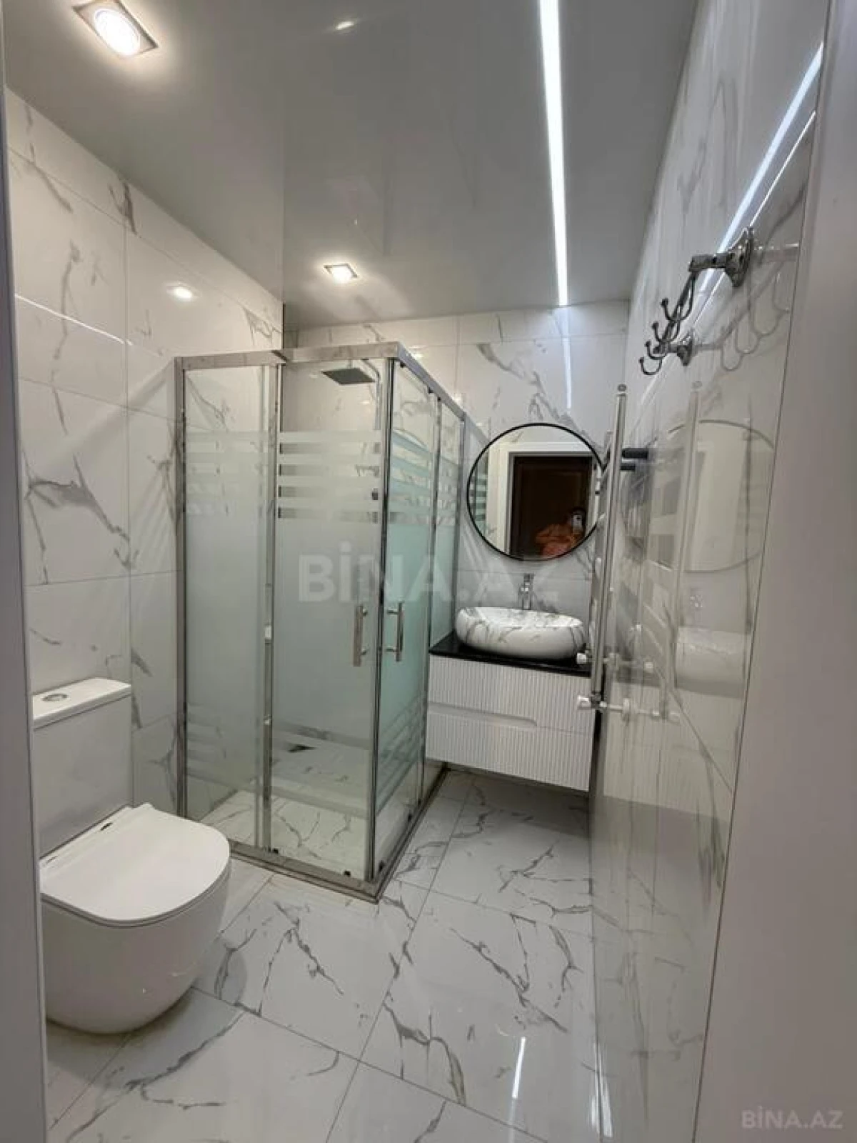 Kirayə verilir 2 otaqlı mənzil 80 m²