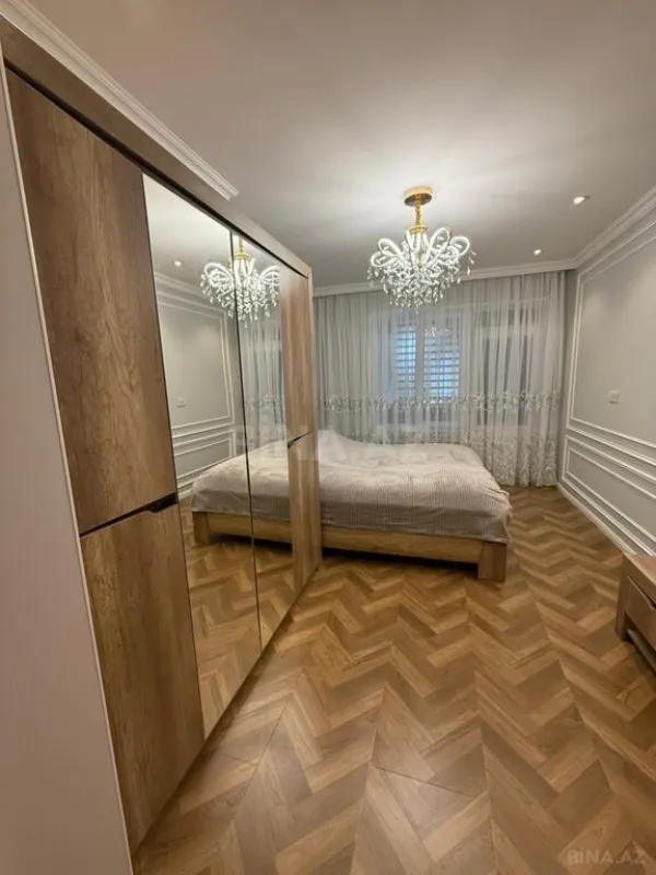 Kirayə verilir 2 otaqlı mənzil 80 m²