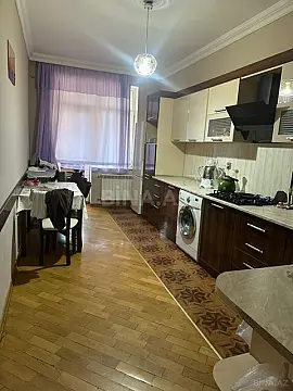 Satılır 3 otaqlı mənzil 119 m²
