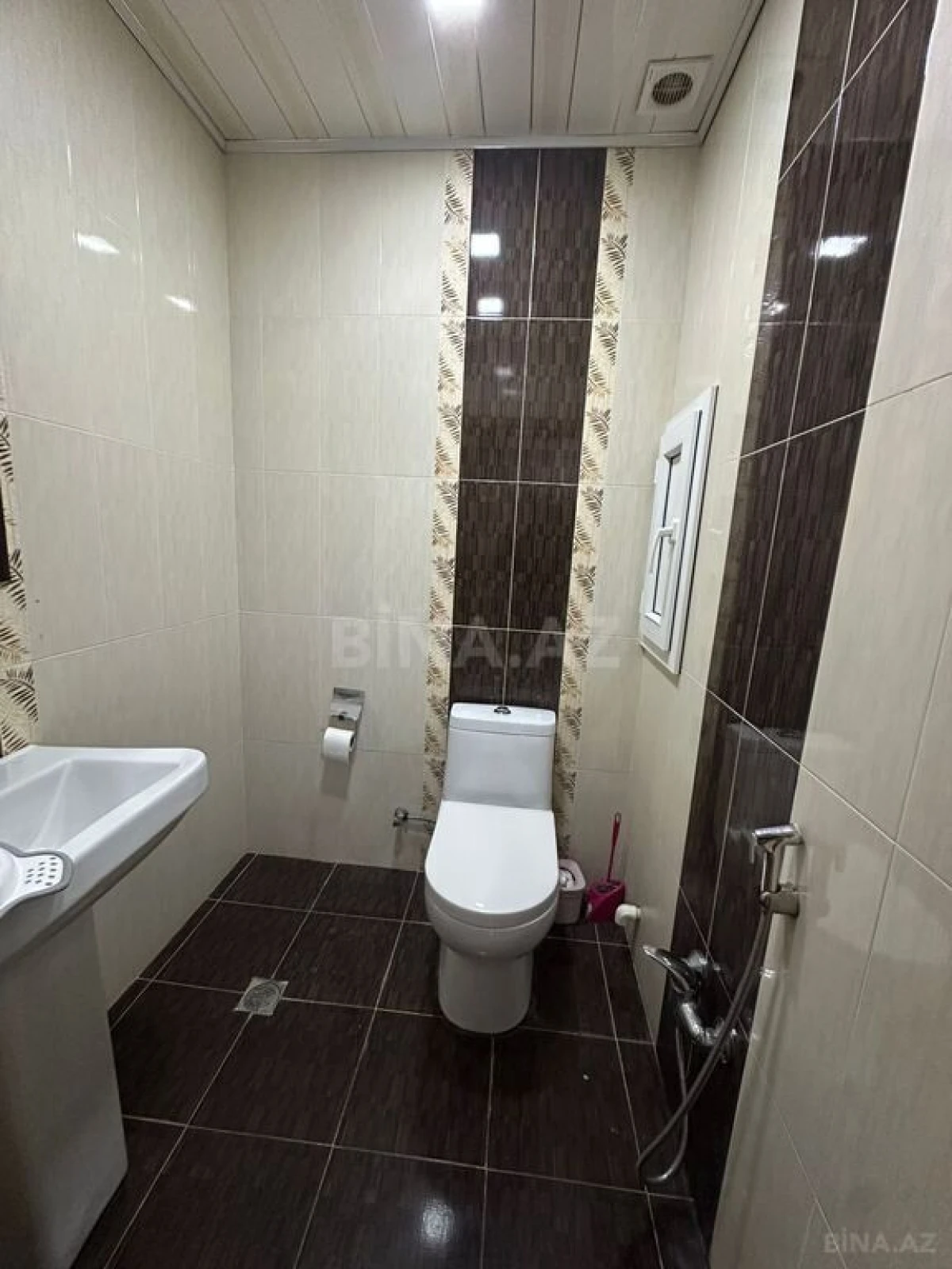 Satılır 3 otaqlı mənzil 119 m²