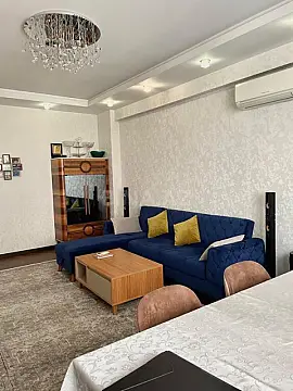 Satılır 3 otaqlı mənzil 120.6 m²