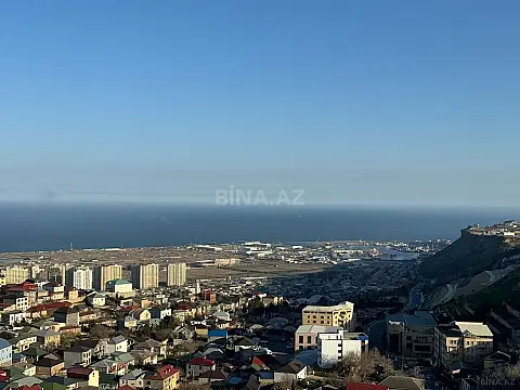 Satılır 3 otaqlı mənzil 155 m²