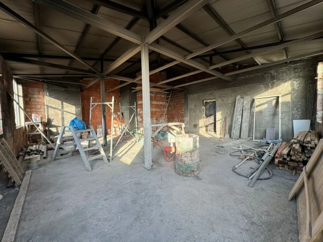 Satılır 3 otaqlı mənzil 155 m²