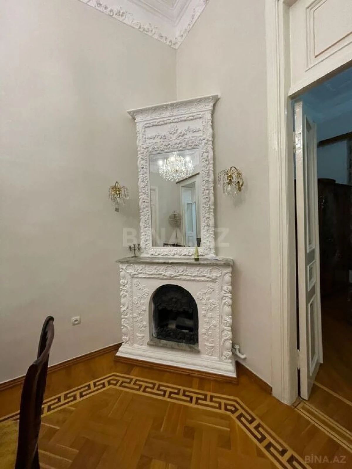 Satılır 3 otaqlı mənzil 105 m²