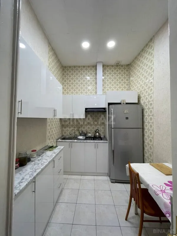 Satılır 3 otaqlı mənzil 105 m²