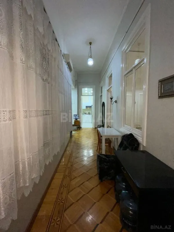 Satılır 3 otaqlı mənzil 105 m²