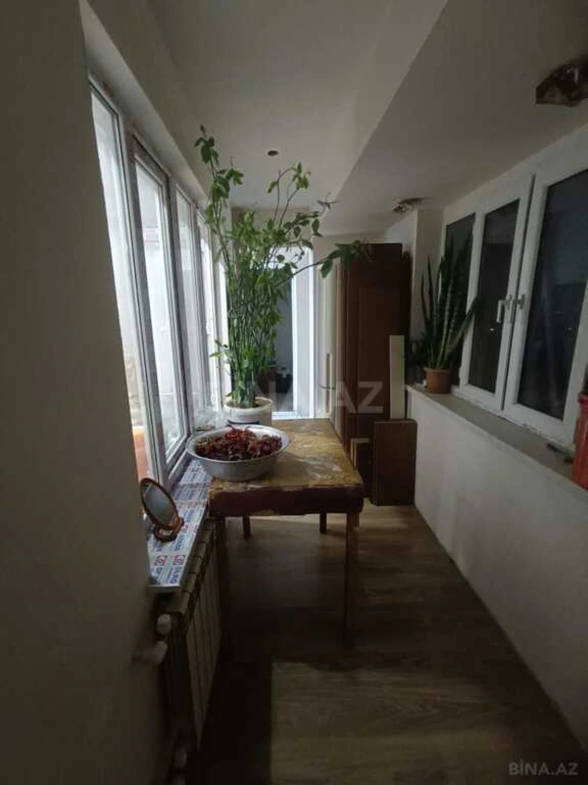 Satılır 4 otaqlı mənzil 100 m²