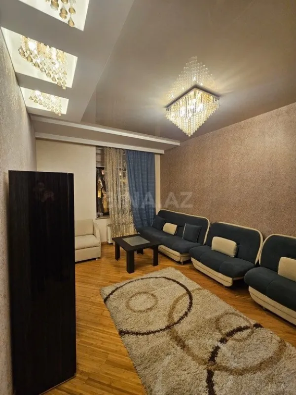 Satılır 4 otaqlı mənzil 110 m²