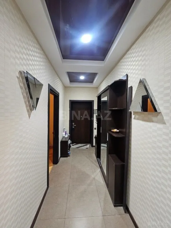 Satılır 4 otaqlı mənzil 110 m²