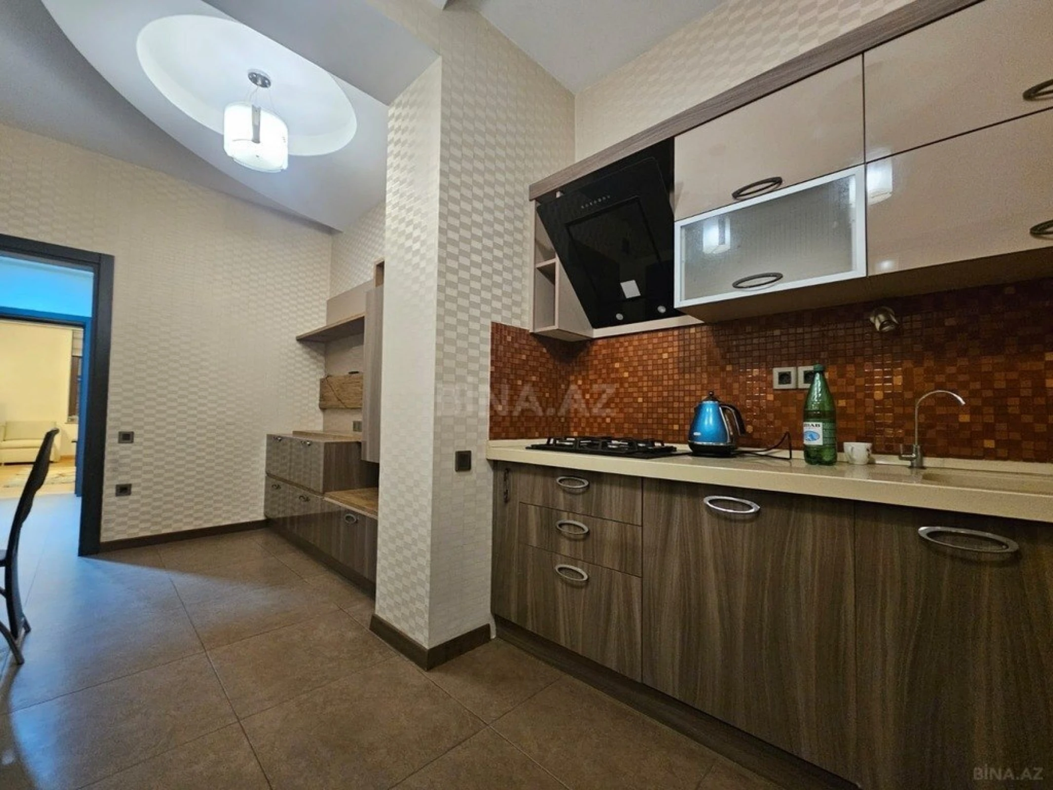 Satılır 4 otaqlı mənzil 110 m²