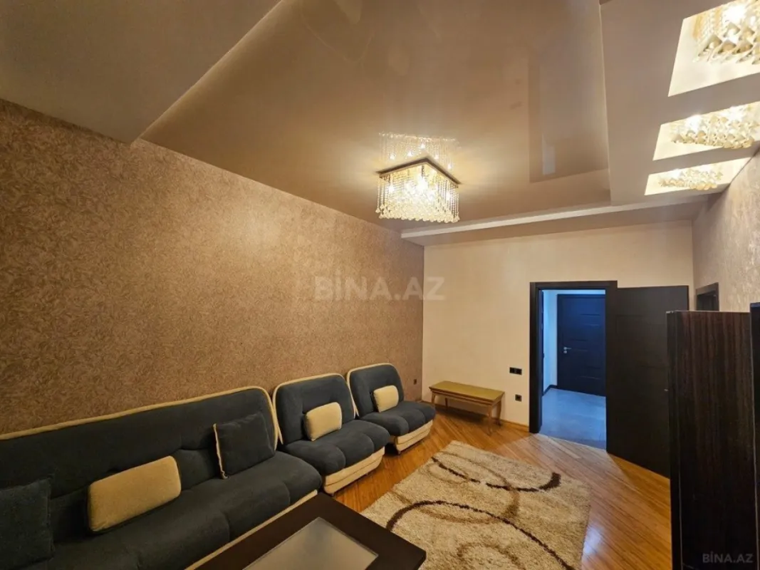 Satılır 4 otaqlı mənzil 110 m²
