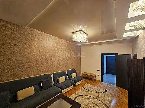 Satılır 4 otaqlı mənzil 110 m²