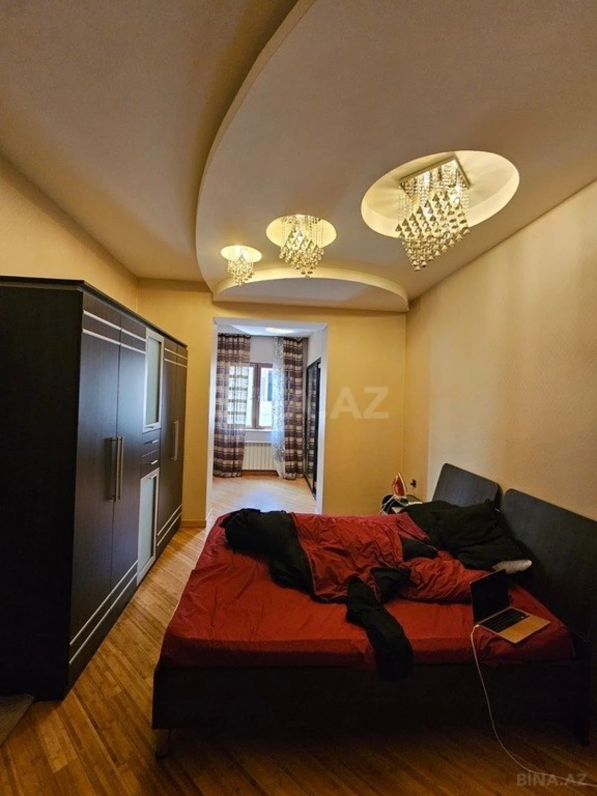 Satılır 4 otaqlı mənzil 110 m²