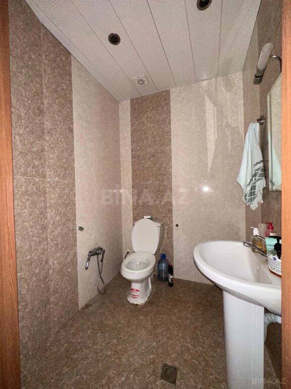 Satılır 3 otaqlı mənzil 130 m²