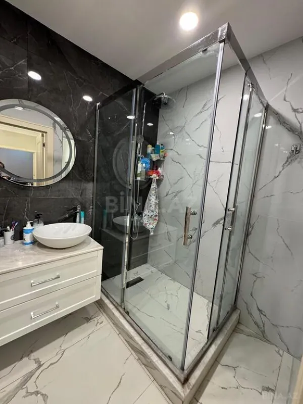 Satılır 2 otaqlı mənzil 98 m²
