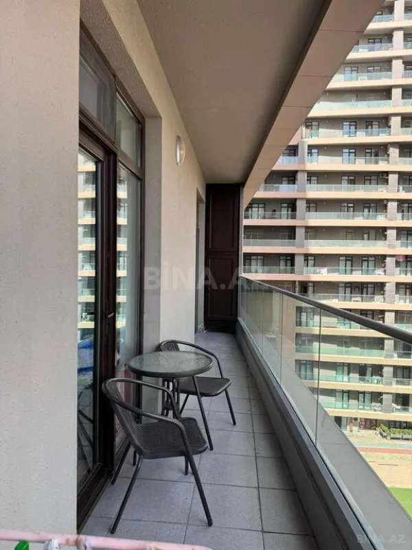 Satılır 2 otaqlı mənzil 98 m²