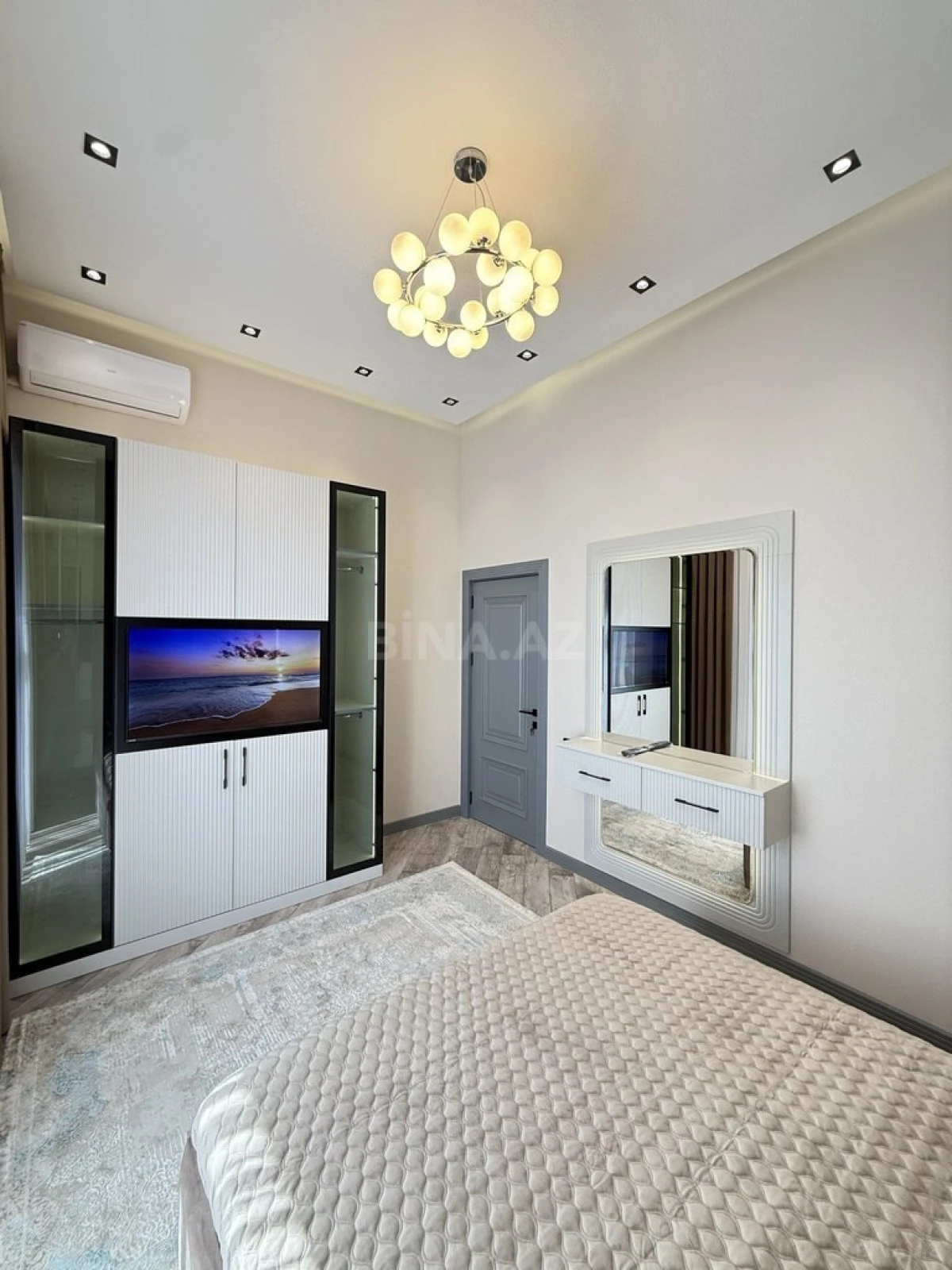 Satılır 4 otaqlı həyət evi 140 m²