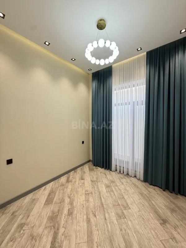 Satılır 4 otaqlı həyət evi 140 m²