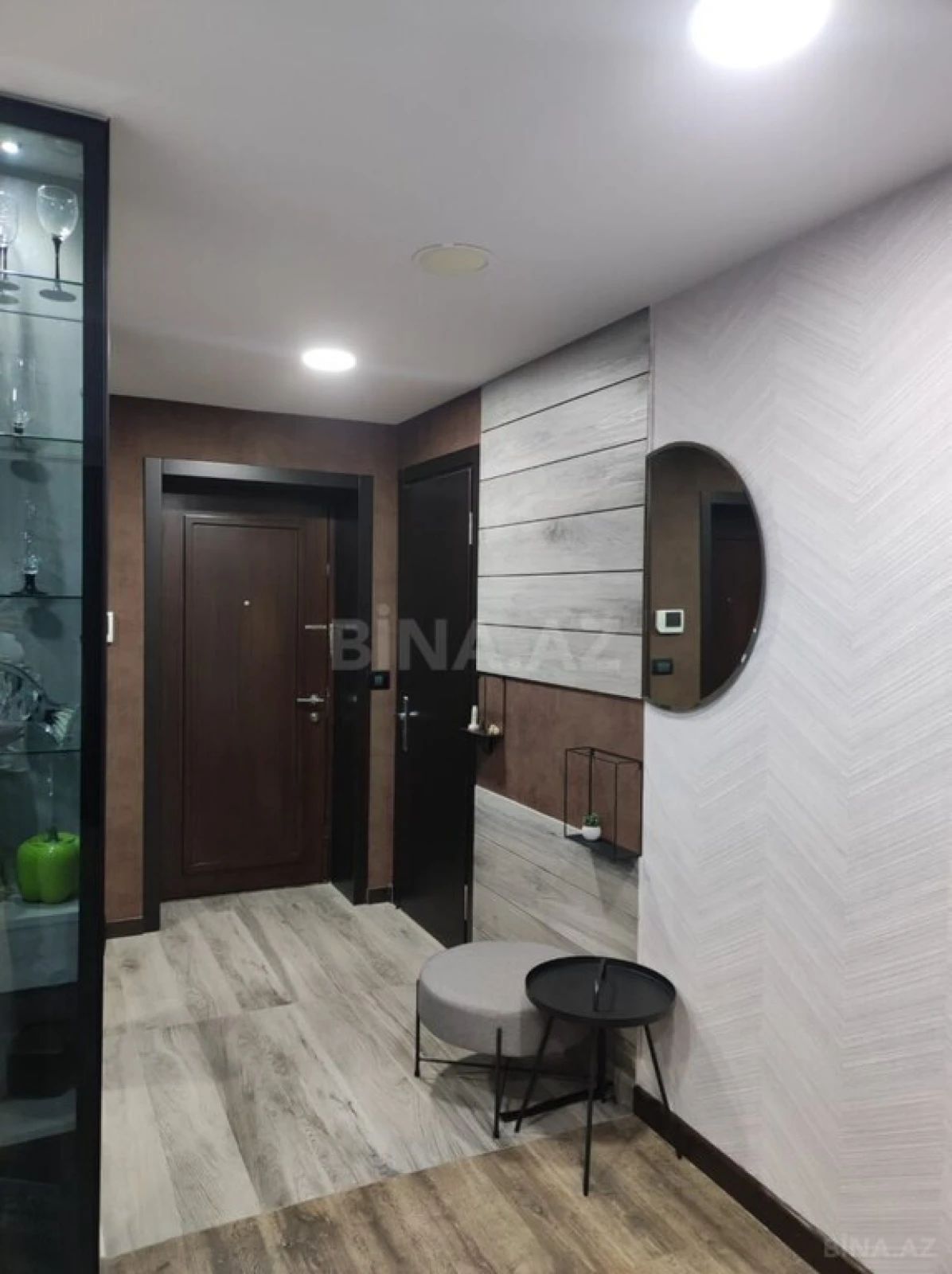 Kirayə verilir 3 otaqlı mənzil 124 m²