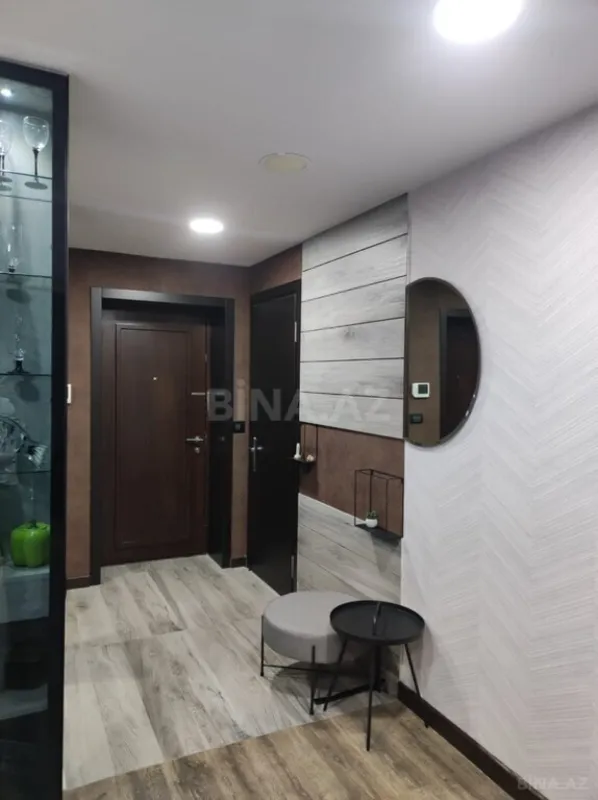 Kirayə verilir 3 otaqlı mənzil 124 m²