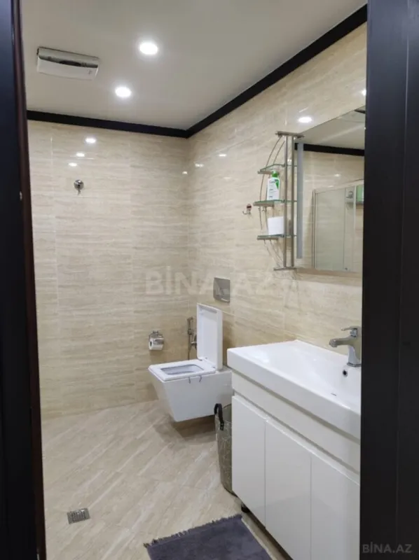 Kirayə verilir 3 otaqlı mənzil 124 m²