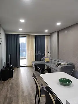 Kirayə verilir 3 otaqlı mənzil 124 m²