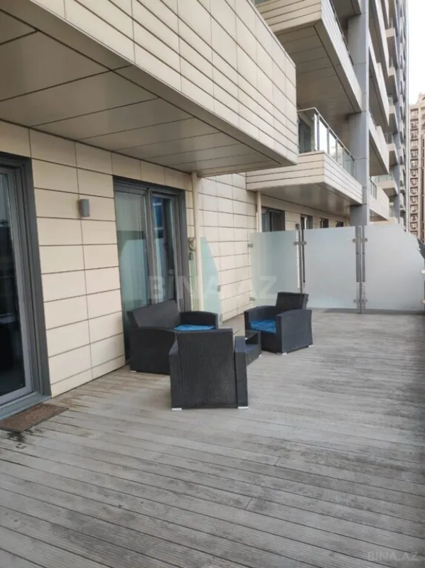 Kirayə verilir 3 otaqlı mənzil 124 m²