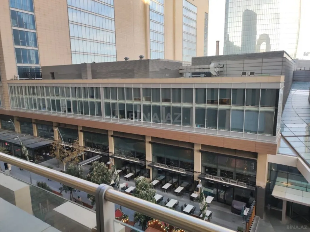 Kirayə verilir 3 otaqlı mənzil 124 m²