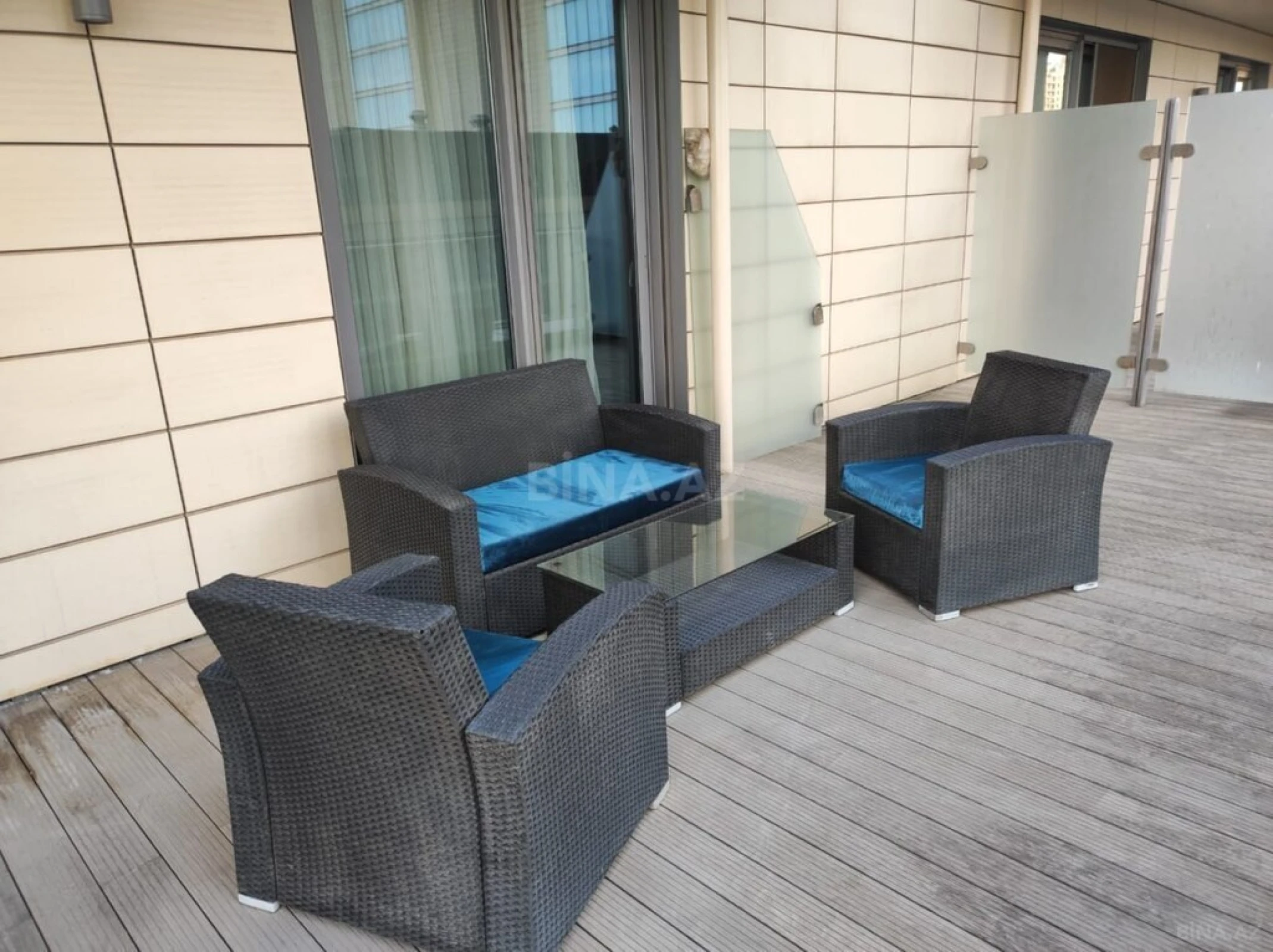 Kirayə verilir 3 otaqlı mənzil 124 m²