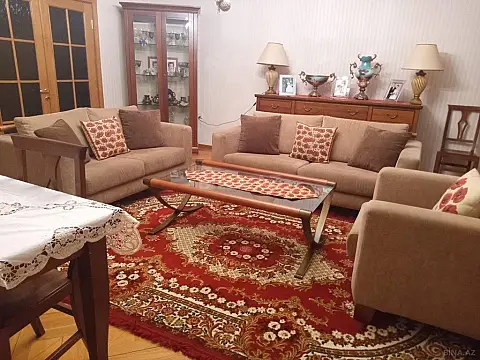 Kirayə verilir 4 otaqlı mənzil 100 m²