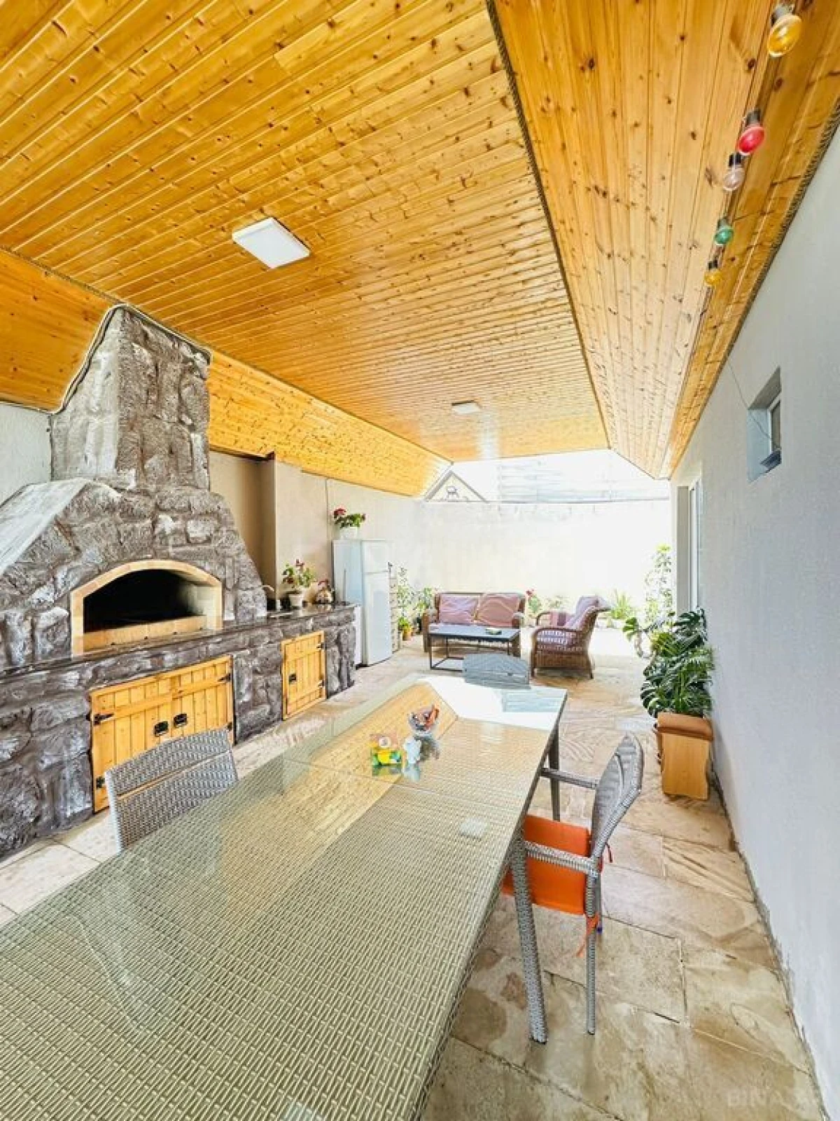 Kirayə verilir 4 otaqlı həyət evi 210 m²