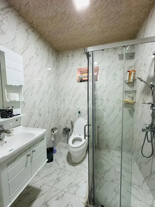 Kirayə verilir 4 otaqlı həyət evi 210 m²