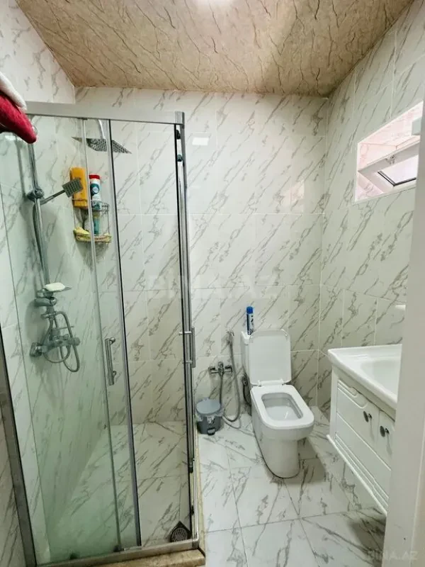 Kirayə verilir 4 otaqlı həyət evi 210 m²