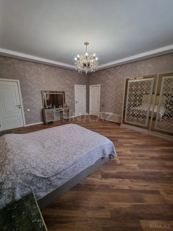 Satılır 5 otaqlı həyət evi 230 m²