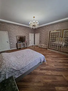 Satılır 5 otaqlı həyət evi 230 m²