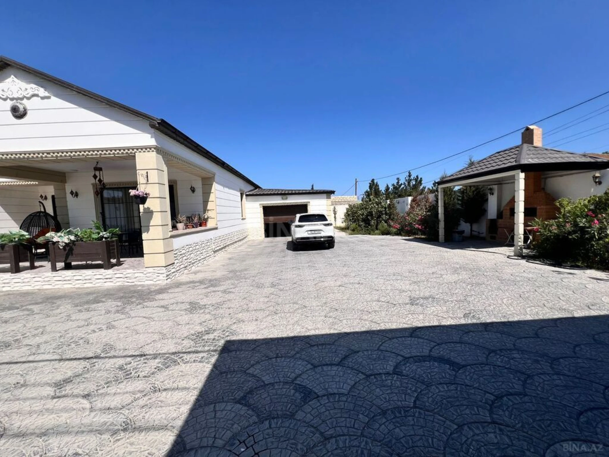 Satılır 5 otaqlı həyət evi 230 m²