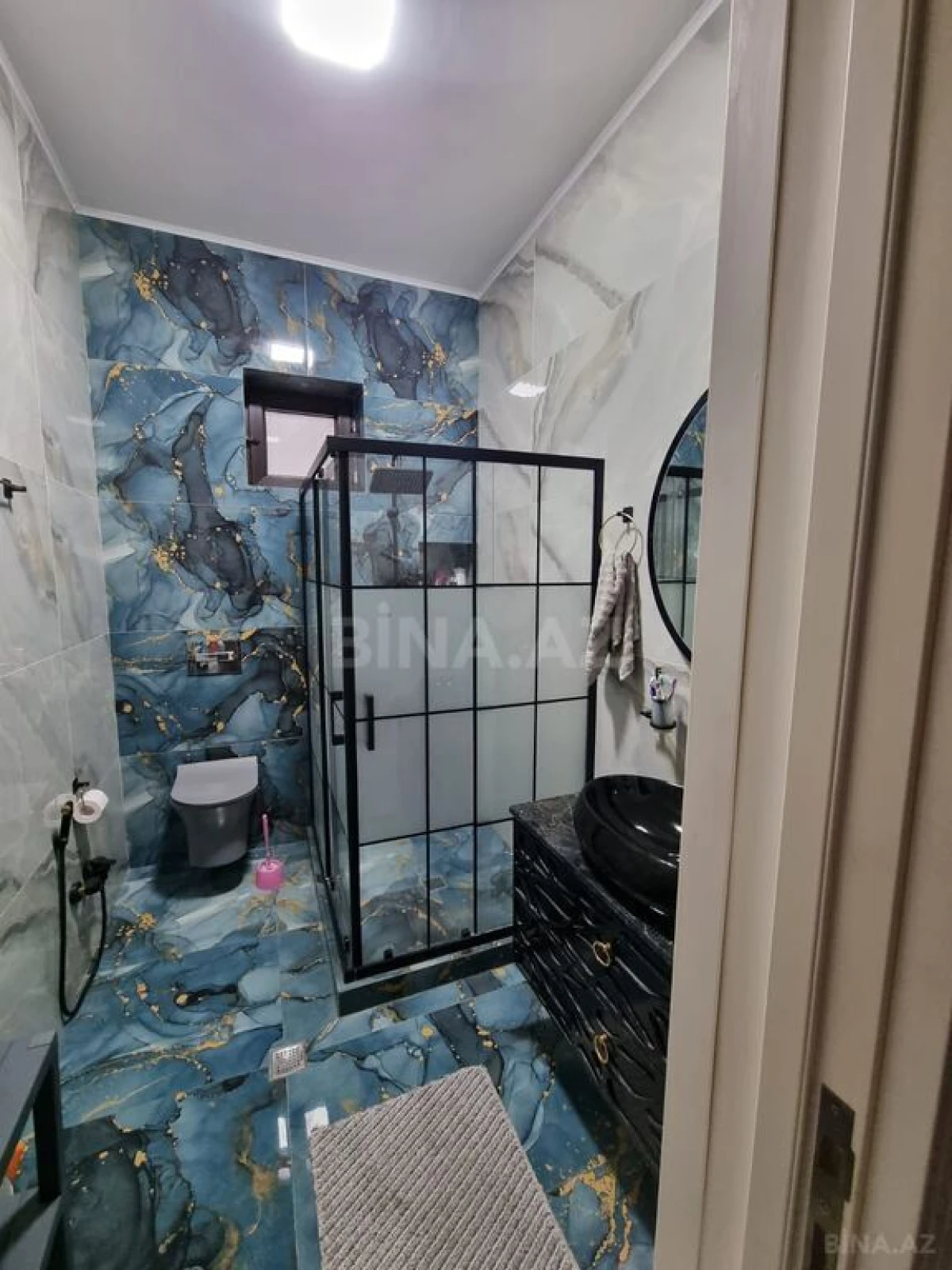 Satılır 5 otaqlı həyət evi 230 m²
