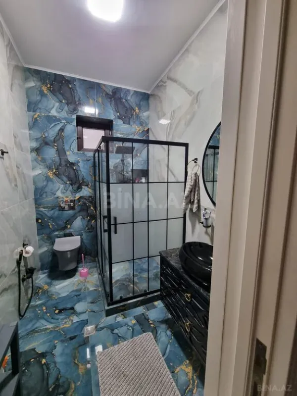 Satılır 5 otaqlı həyət evi 230 m²