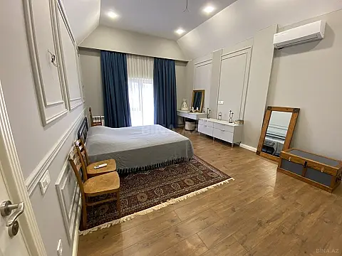 Satılır 6 otaqlı həyət evi 370 m²