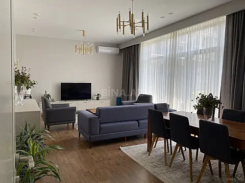 Satılır 6 otaqlı həyət evi 370 m²