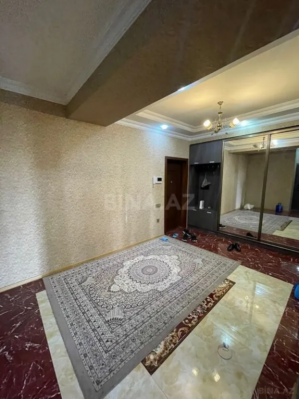 Kirayə verilir 2 otaqlı mənzil 100 m²
