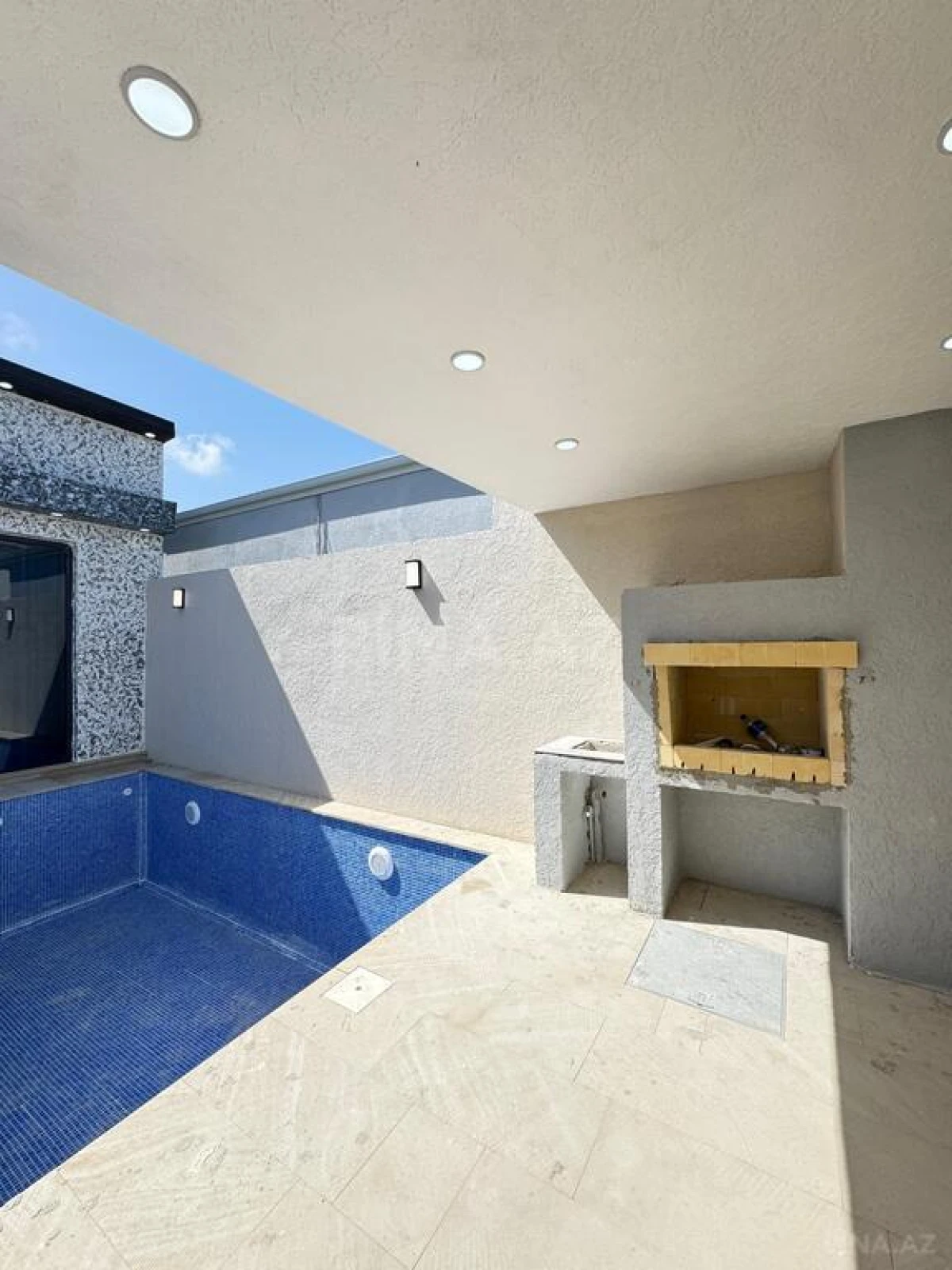 Satılır 4 otaqlı həyət evi 130 m²