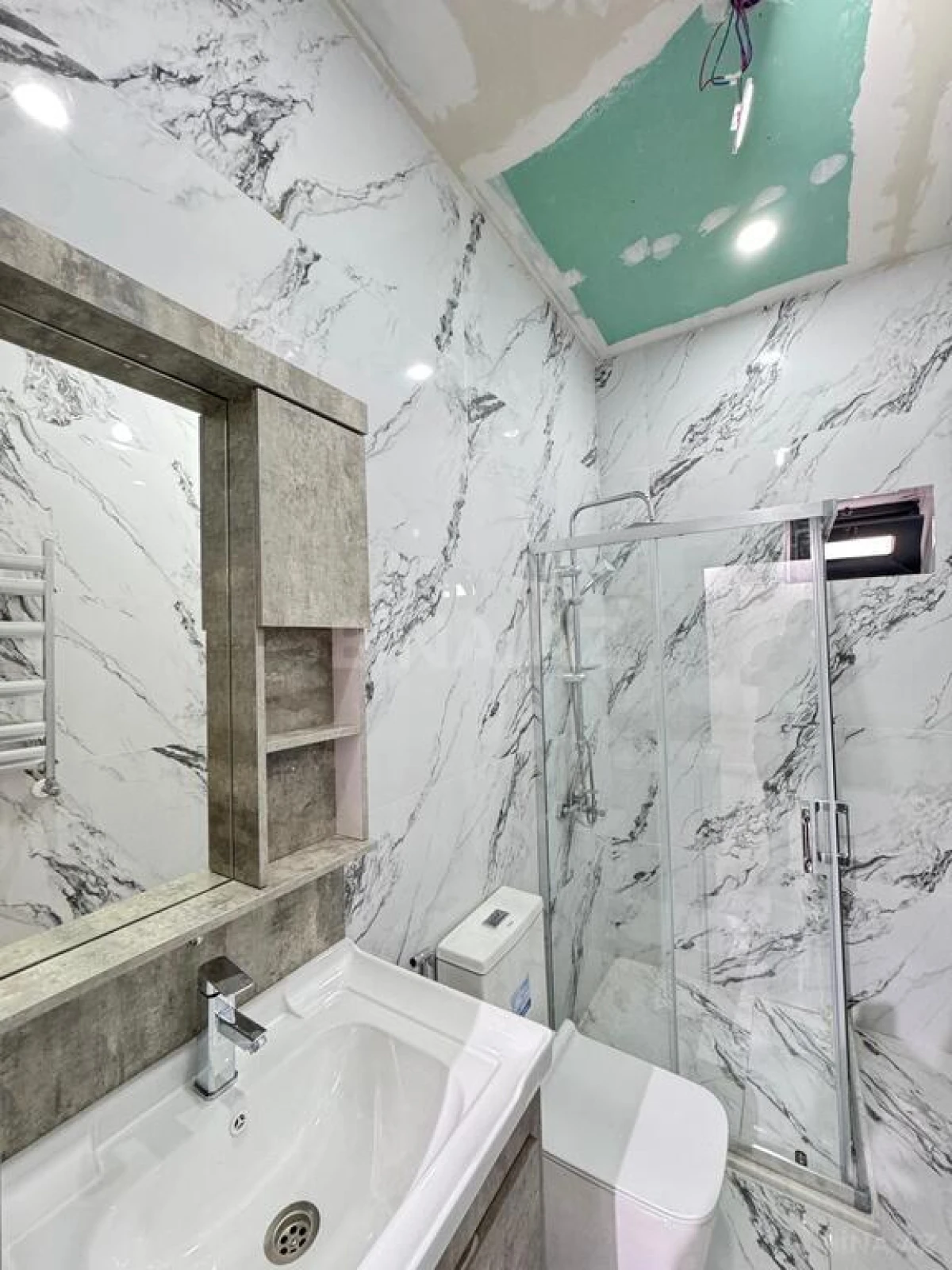 Satılır 4 otaqlı həyət evi 130 m²