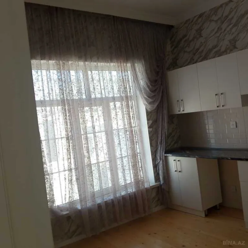 Satılır 4 otaqlı həyət evi 130 m²