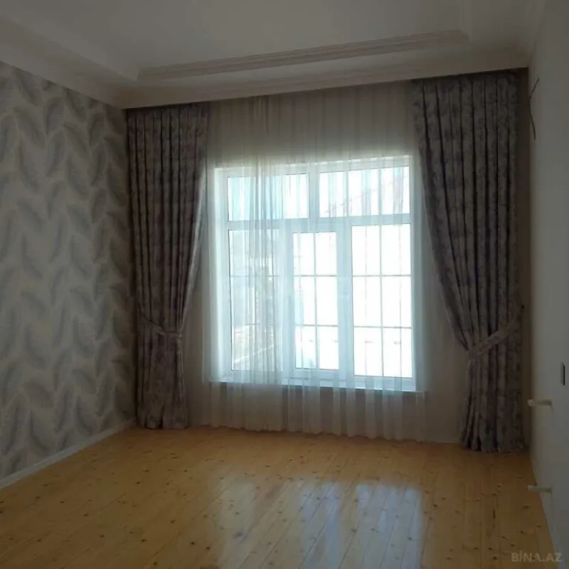 Satılır 4 otaqlı həyət evi 130 m²