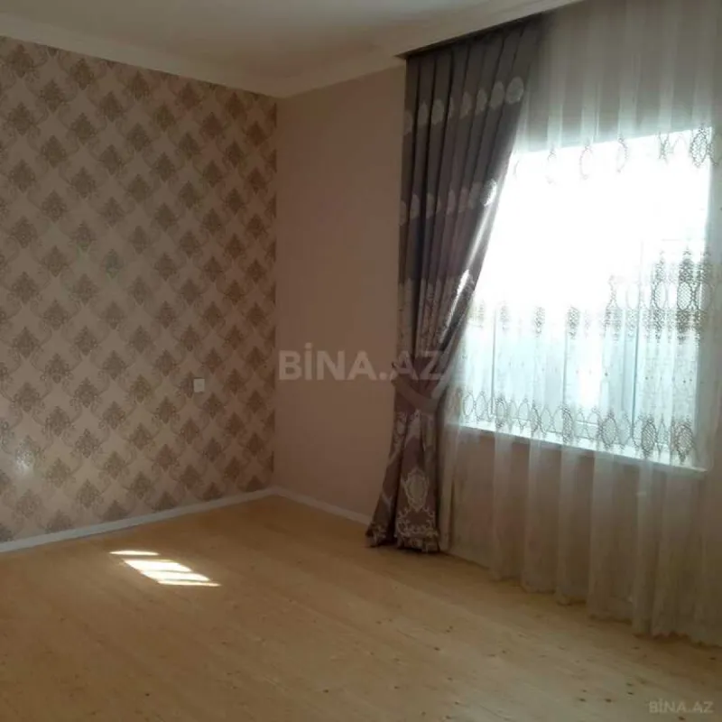 Satılır 4 otaqlı həyət evi 130 m²
