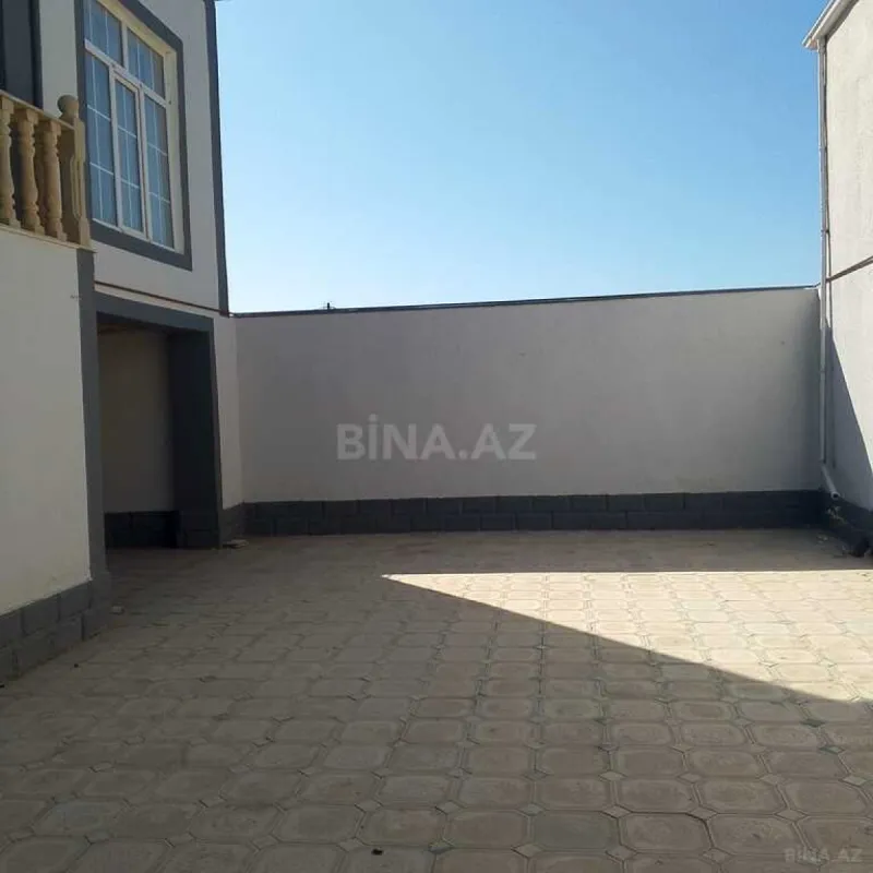 Satılır 4 otaqlı həyət evi 130 m²